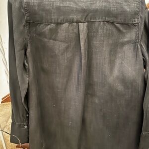 NWT Chico size 1 light black flowing shirt.